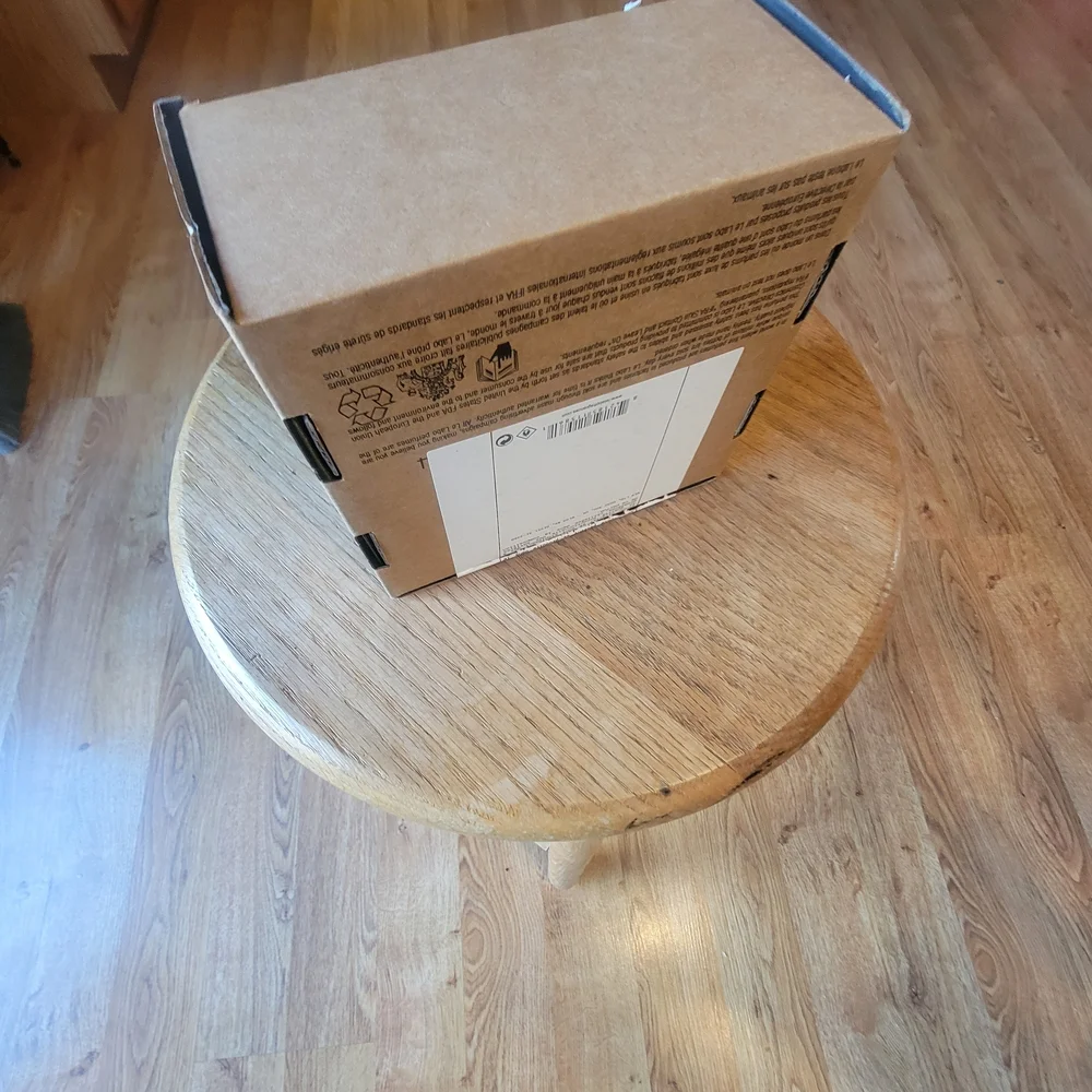 Le Labo Santal 33 Eau de Parfum - Clear Bottle with Box - Picture 12 of 16